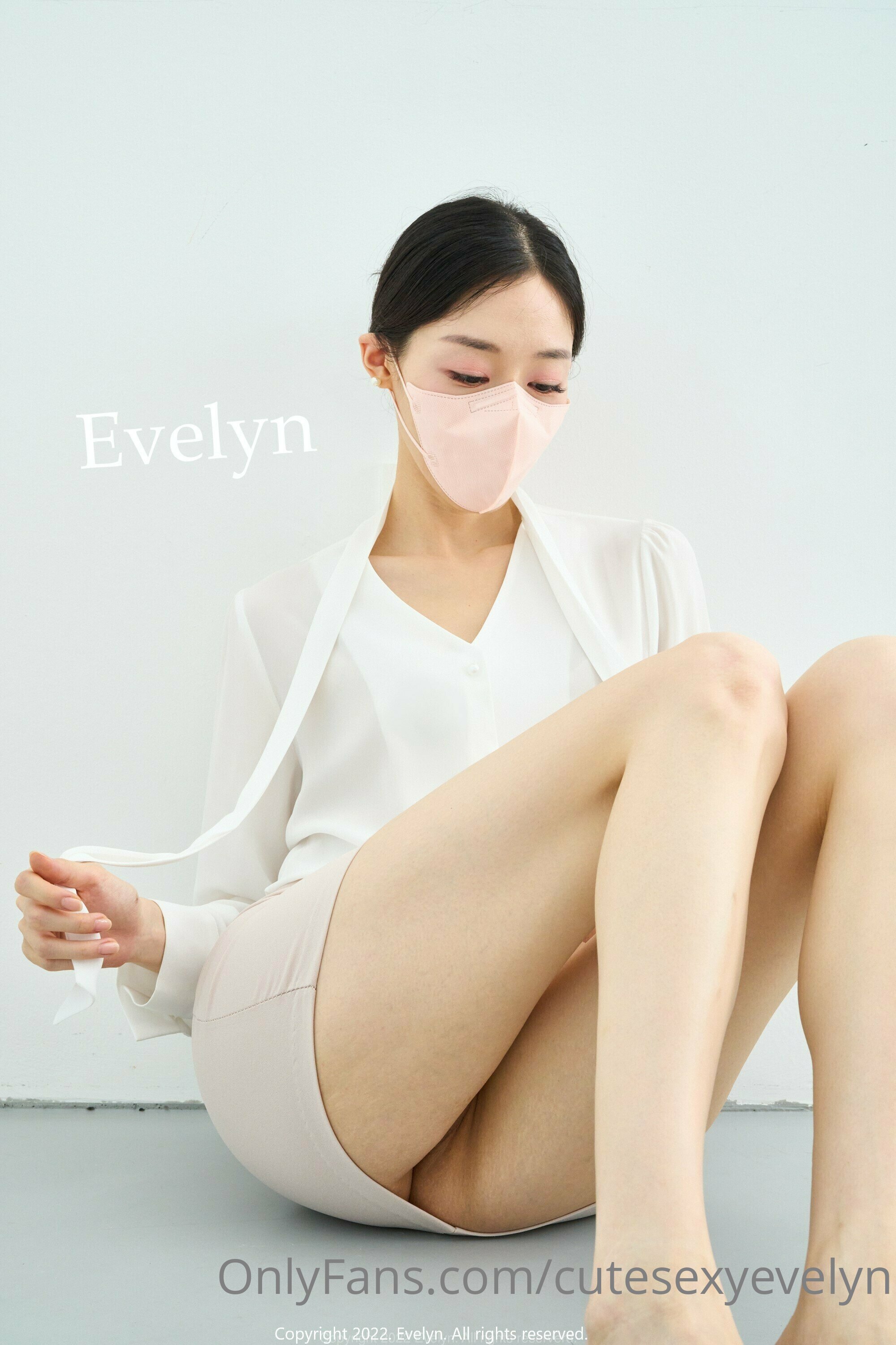 美臀美胸-Evelyn口罩妹 第3章 第8页