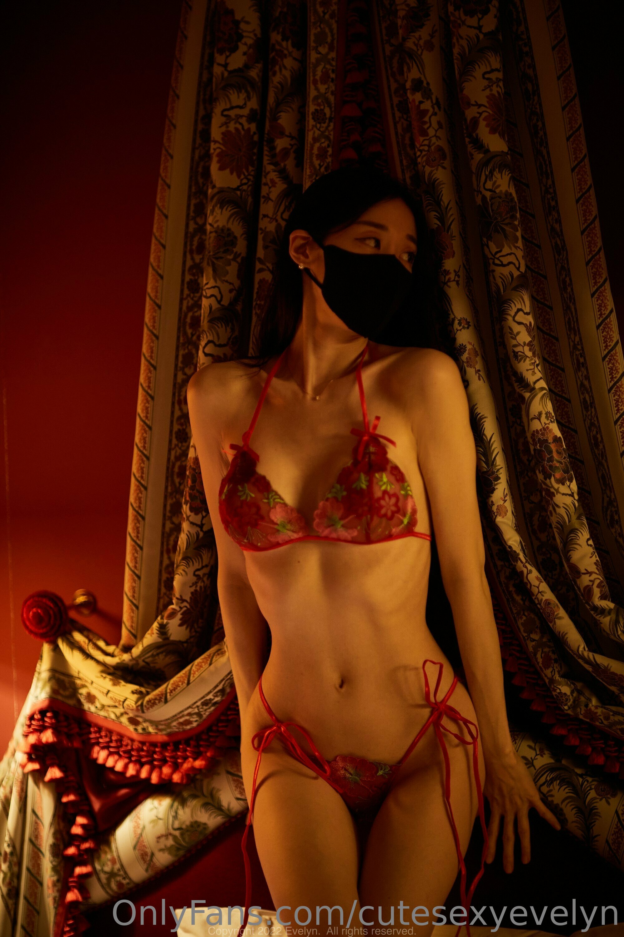 美臀美胸-Evelyn口罩妹 第5章 第11页