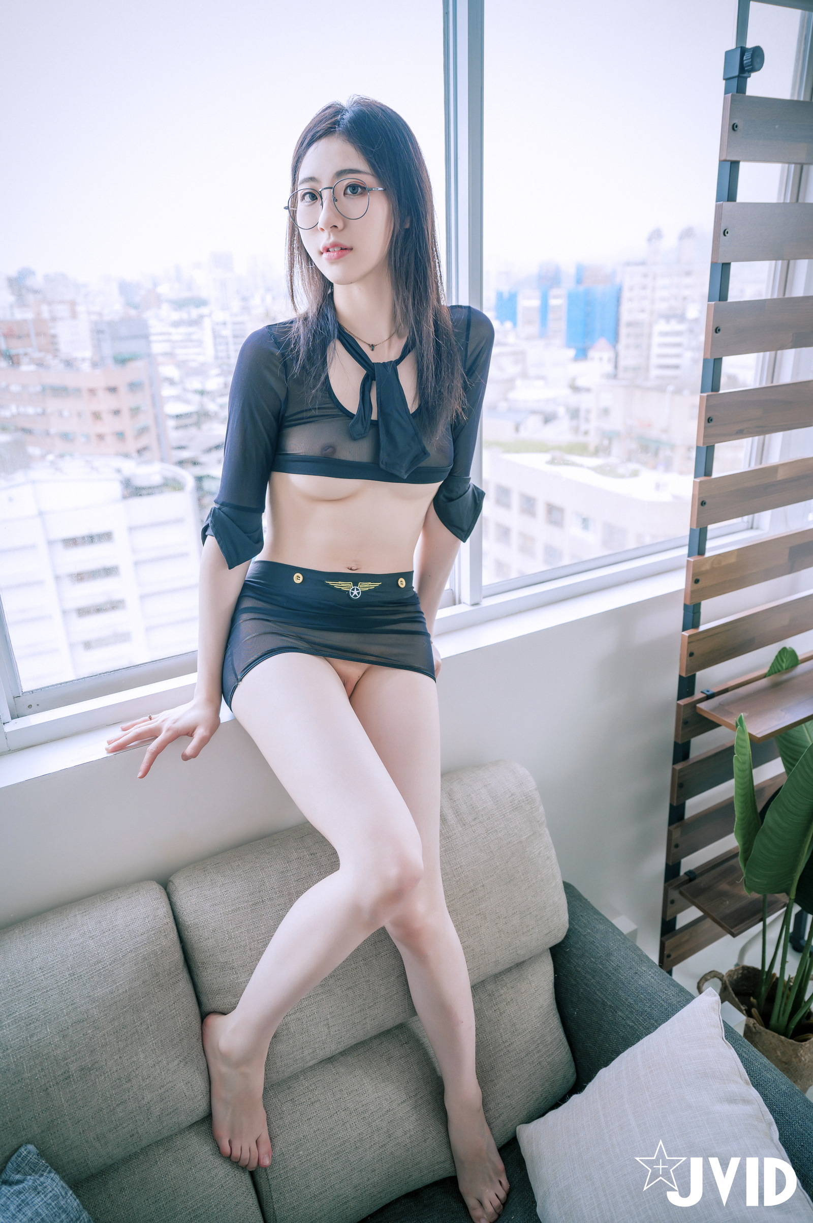 Dark Flight Attendant 第1章 第2页