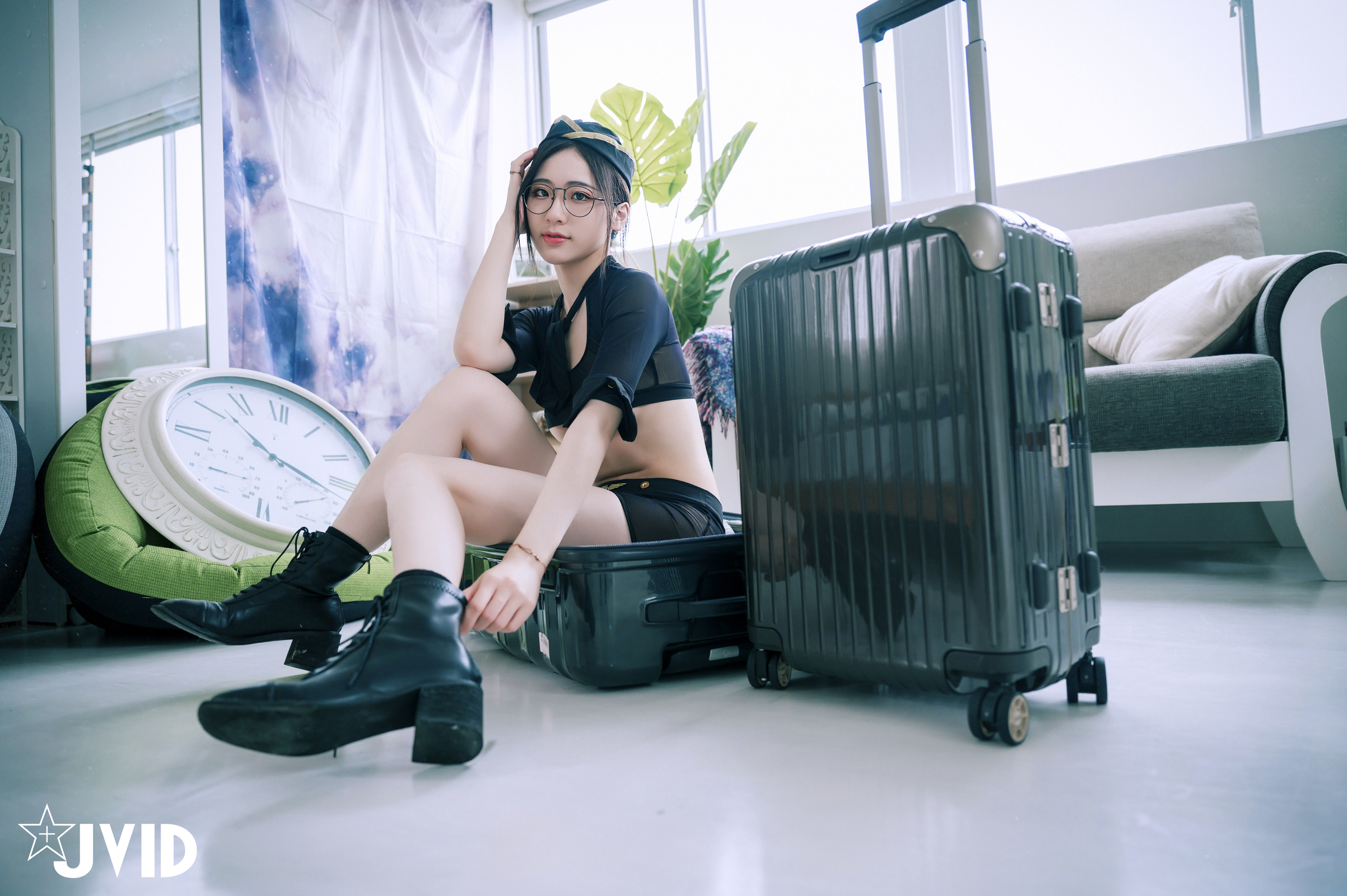 Dark Flight Attendant 第3章 第10页