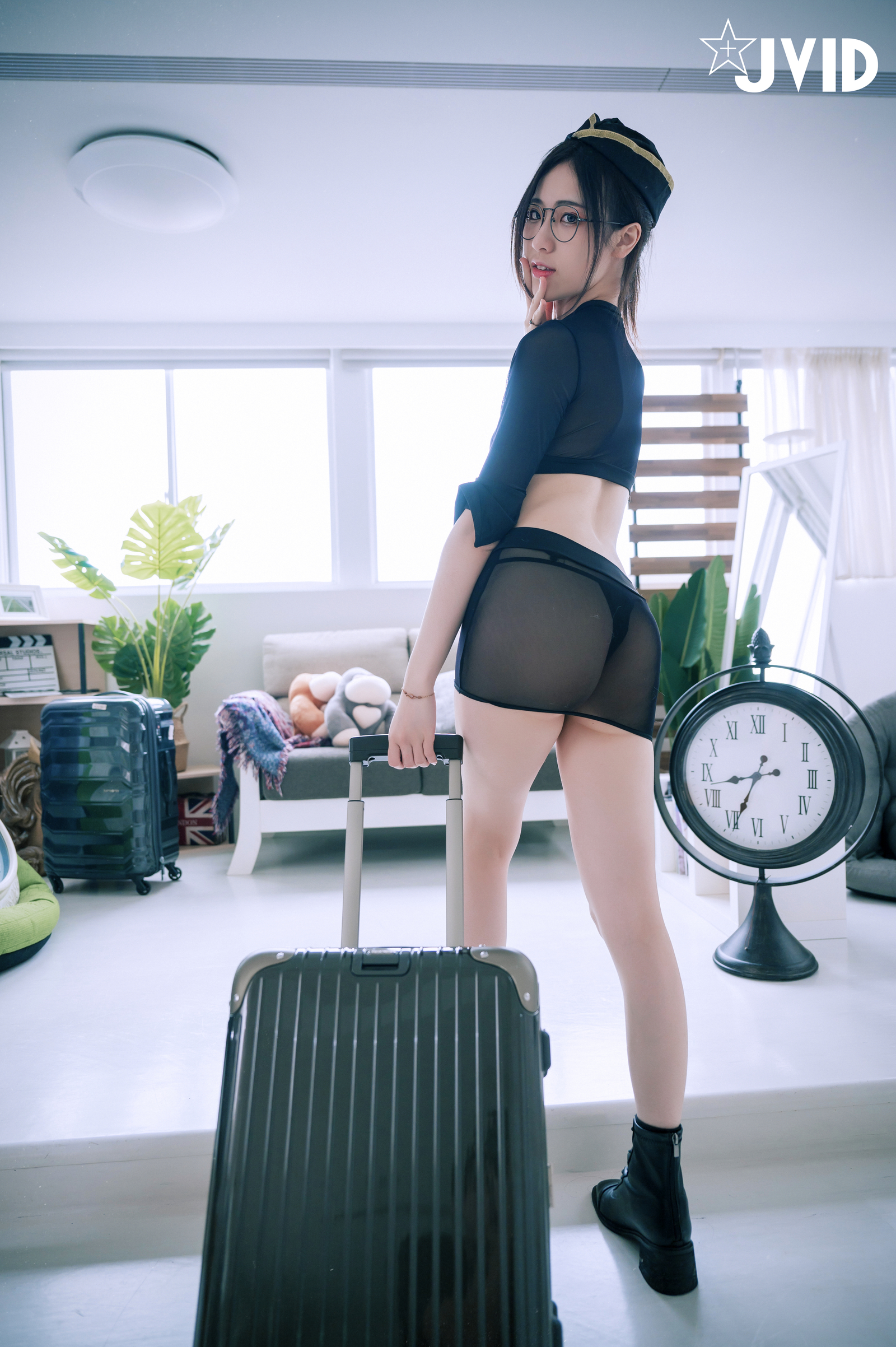 Dark Flight Attendant 第6章 第11页