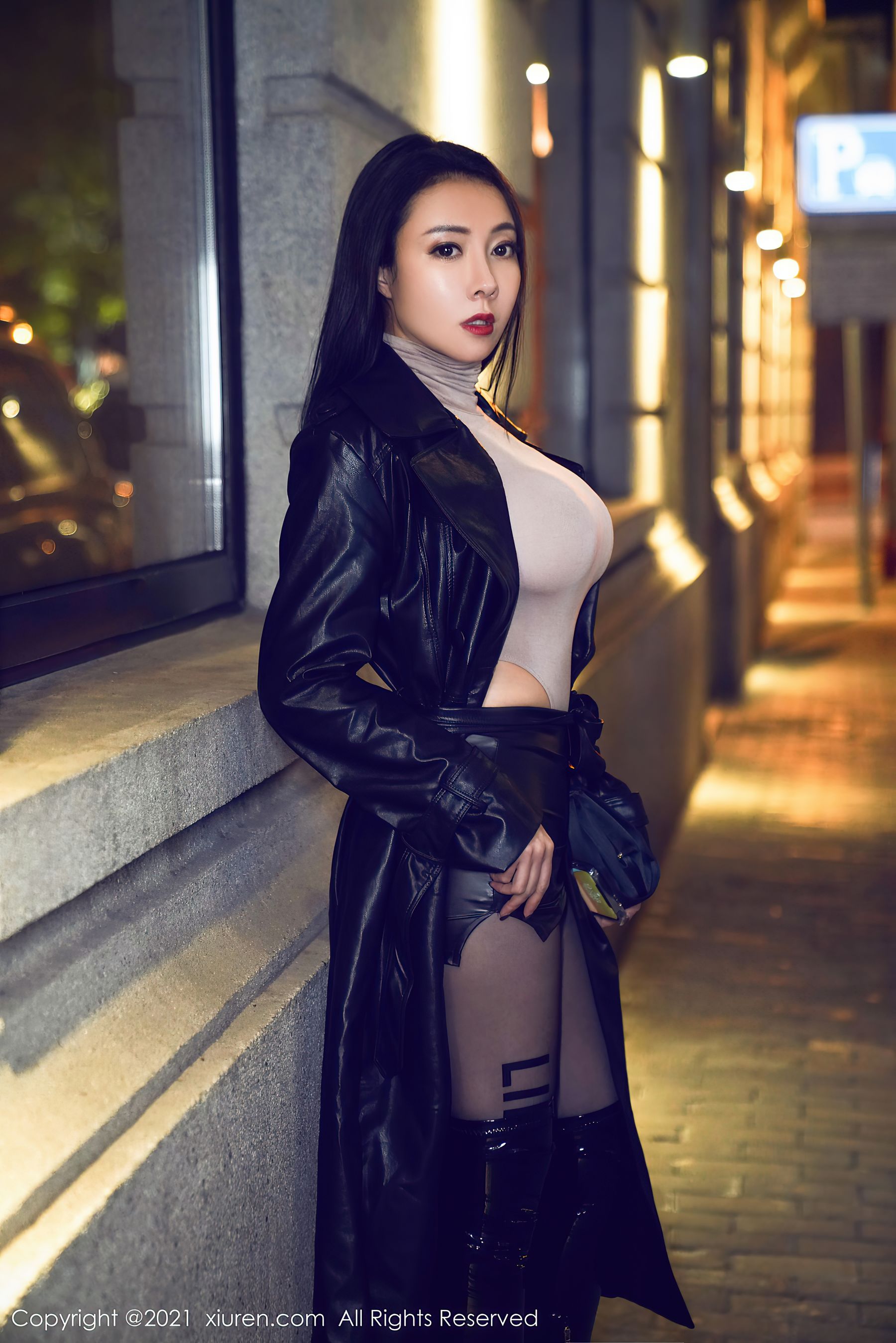 [秀人XIUREN] No.2780 果兒Victoria 第1章 第4页