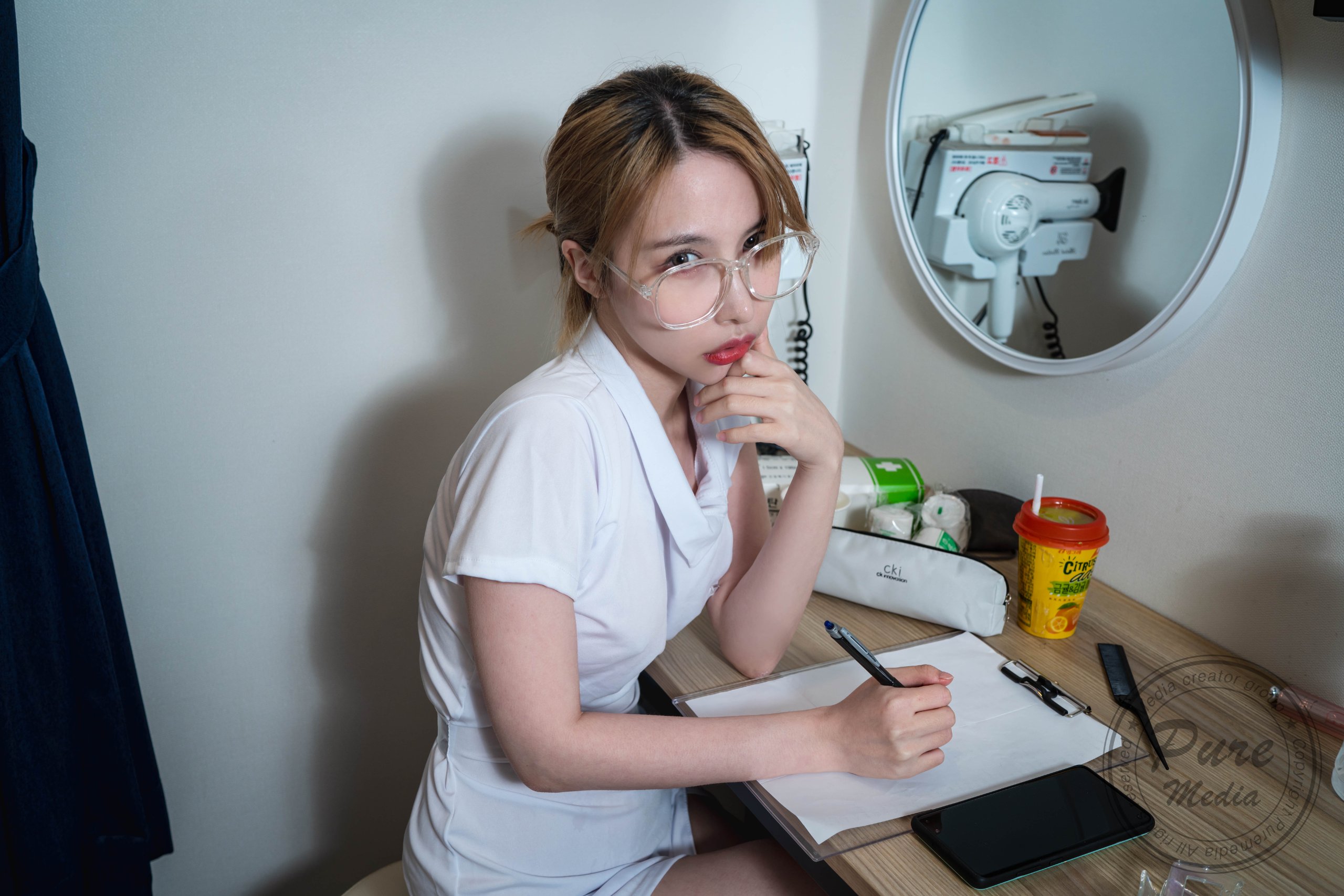 Pure Media Vol.206 Uhye (이유혜) Fainted Nurse 第3章 第6页