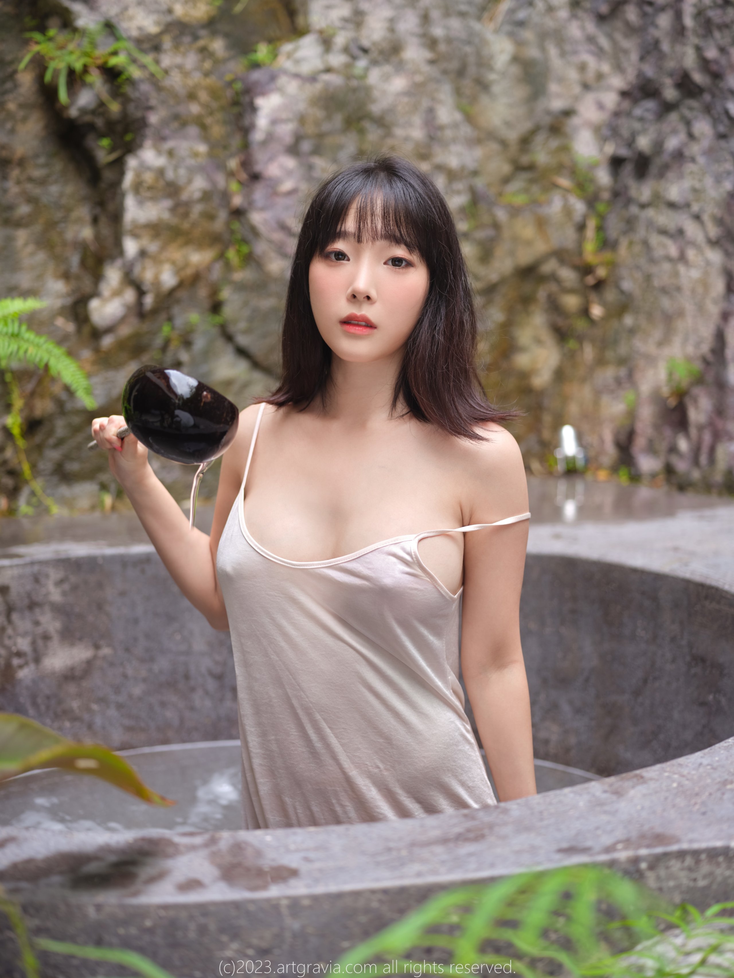 美女网红湿身诱惑 第2章 第14页