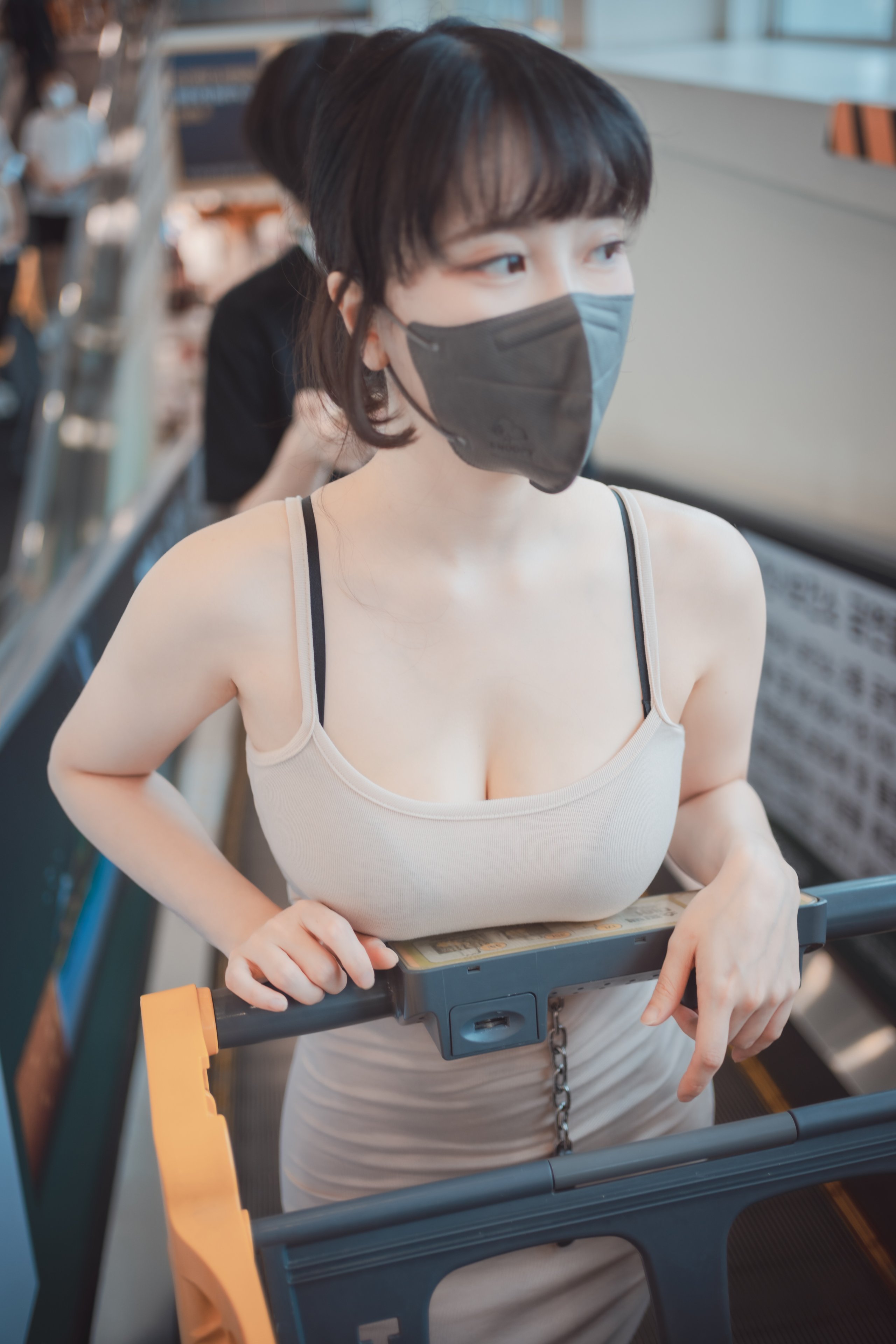ZziZzi - New Town Bride 第11章 第6页