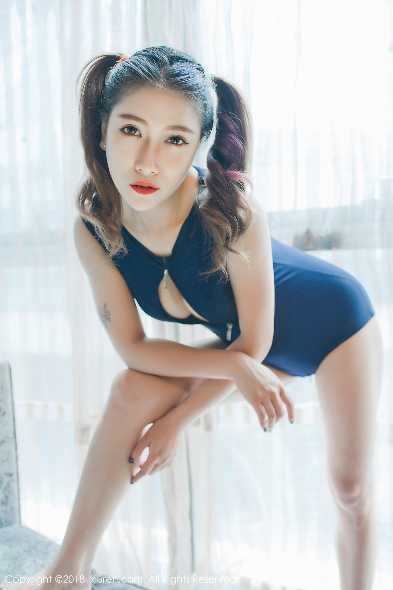 性感写真（真人集） 御姐范美女杜花花性格开朗，妖娆妩媚性感蓝色开胸比基尼和日系连体泳衣 第9页